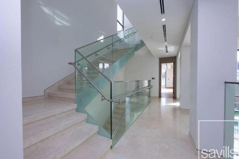 5 bedrooms Villa in Dubai, UAE No. 211027 26