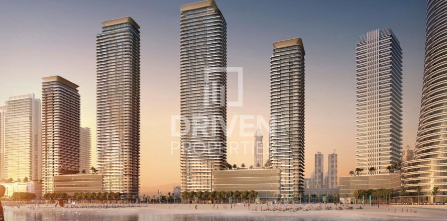 Appartement de 2 chambres à EMAAR Beachfront, UAE No. 217891