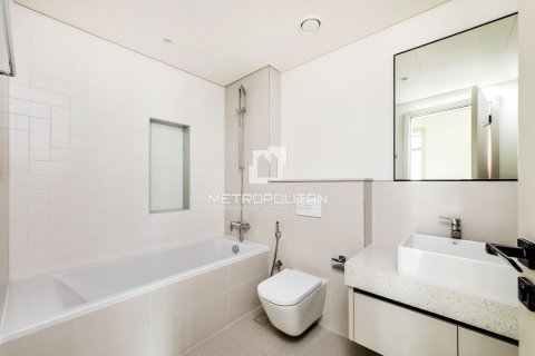 Appartement de 2 chambres à EMAAR Beachfront, UAE No. 130084 17