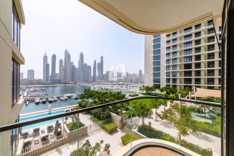 Appartement de 2 chambres à EMAAR Beachfront, UAE No. 130084 18
