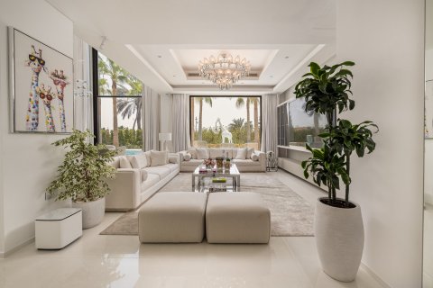 Villa de 4 dormitorios en Jumeirah Islands, UAE No. 202313 5