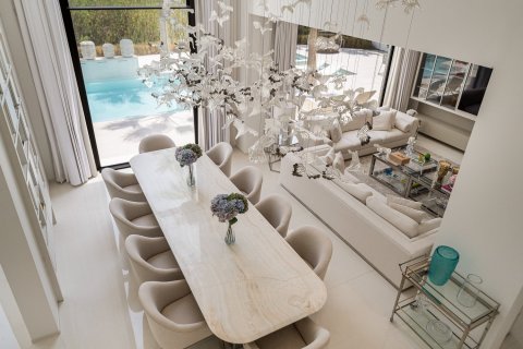 Villa de 4 dormitorios en Jumeirah Islands, UAE No. 202313 17