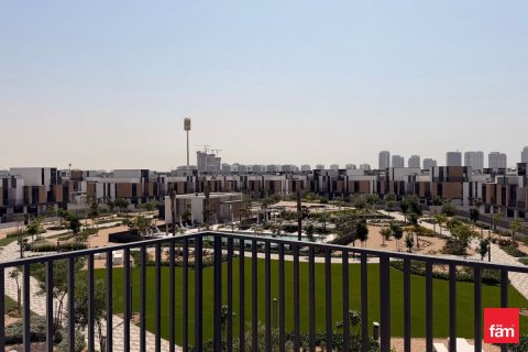 3 bedrooms Villa in Dubai, UAE No. 158175 2