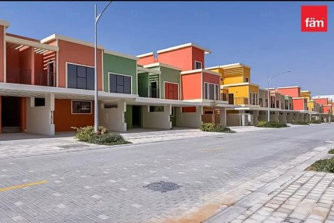 4 bedrooms Villa in Dubai, UAE No. 216259 10