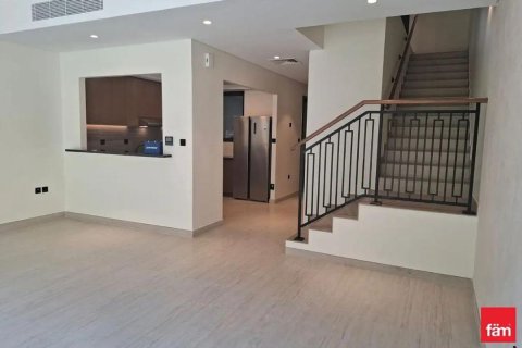 4 bedrooms Villa in Dubai, UAE No. 216259 8