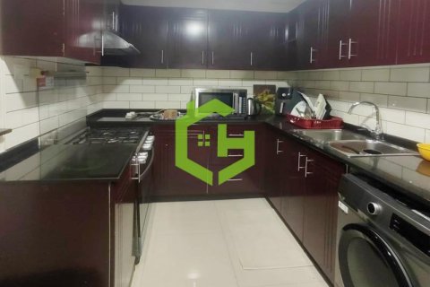 2 bedrooms Apartment in Jumeirah Village Circle, UAE No. 72631 9