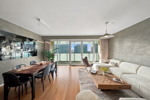 Apartment de 2 dormitorios en Al Raha Beach, UAE No. 221597 3