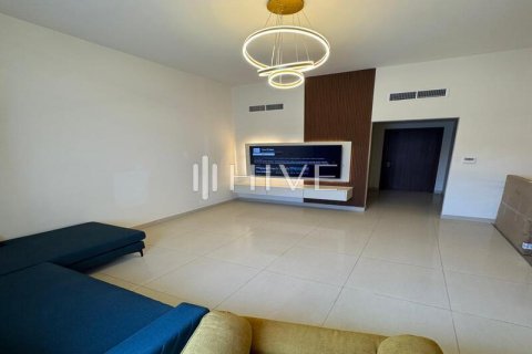4 bedrooms Villa in District 11, UAE No. 55633 18