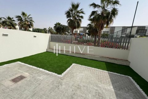 4 bedrooms Villa in District 11, UAE No. 55633 29