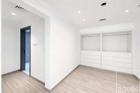 Villa de 4 dormitorios en Jumeirah Islands, UAE No. 205981 12