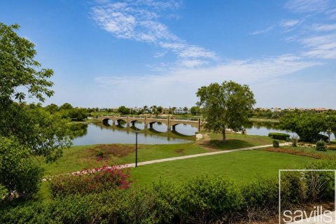 Villa de 4 dormitorios en Jumeirah Islands, UAE No. 205981 16
