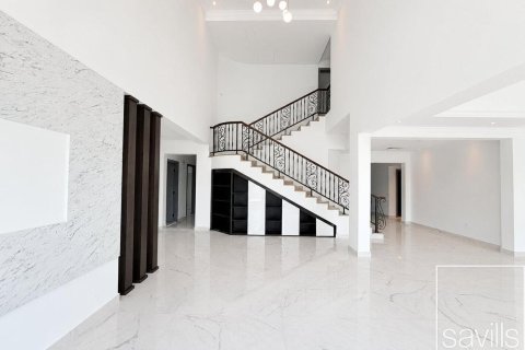 Villa de 4 dormitorios en Jumeirah Islands, UAE No. 205981 4
