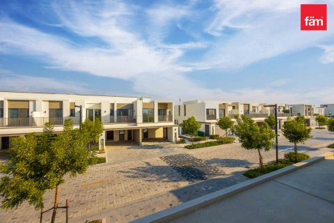 3 bedrooms Villa in Tilal Al Ghaf, UAE No. 205146