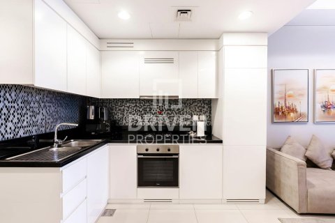 Apartment de 2 dormitorios en Aykon City, UAE No. 214730 9