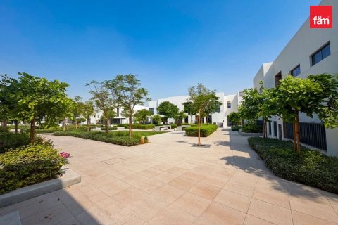 Villa de 3 dormitorios en Dubai, UAE No. 223769 9