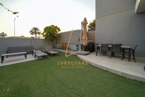 3 bedrooms Villa in Motor City, UAE No. 220206 29