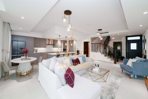 3 bedrooms Villa in Motor City, UAE No. 220206 5