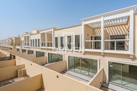 Townhouse de 4 dormitorios en Damac Lagoons, UAE No. 221383 25