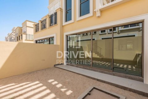 Townhouse de 4 dormitorios en Damac Lagoons, UAE No. 221383
