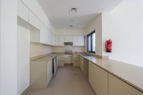 Townhouse de 4 dormitorios en Maple 3, UAE No. 215260 8