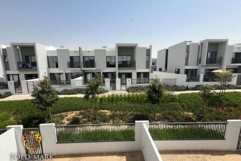 3 bedrooms Townhouse in Dubai Land, UAE No. 26273 16