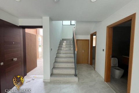 3 bedrooms Townhouse in Dubai Land, UAE No. 26273 5