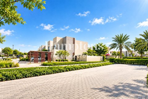 Квартира с 3 спальнями в Dubai South (Dubai World Central), ОАЭ №213613 16