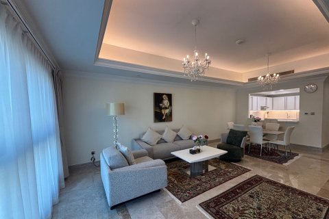 1 bedroom Apartment in The Fairmont Palm Residence South, UAE No. 213018 4