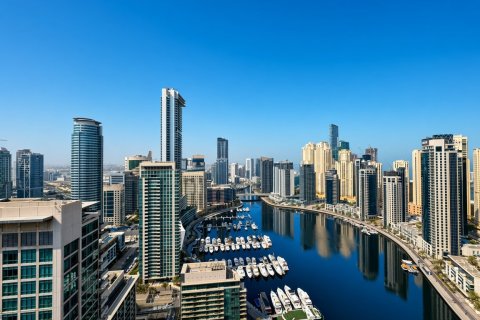 Apartment de 3 dormitorios en Dubai, UAE No. 205745 18