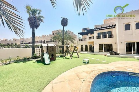 Вилла с 5 спальнями в Al Hamra Village, ОАЭ №75284 5