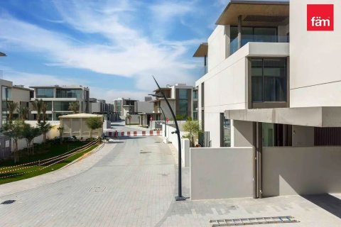 3 bedrooms Townhouse in Dubai, UAE No. 216102 7