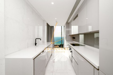 4 bedrooms Apartment in Dubai, UAE No. 222040 7