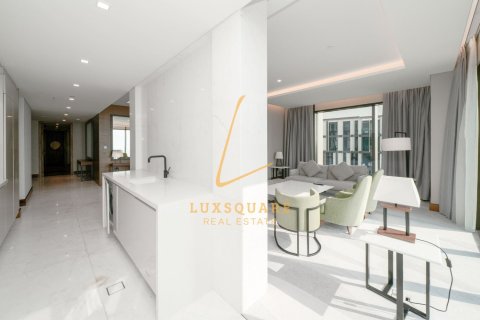 4 bedrooms Apartment in Dubai, UAE No. 222040 8