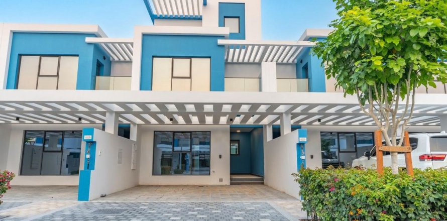 Villa de 5 chambres à Dubai, UAE No. 222127