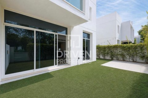 Таунхаус с 3 спальнями в Arabella Townhouses, ОАЭ №218561 5