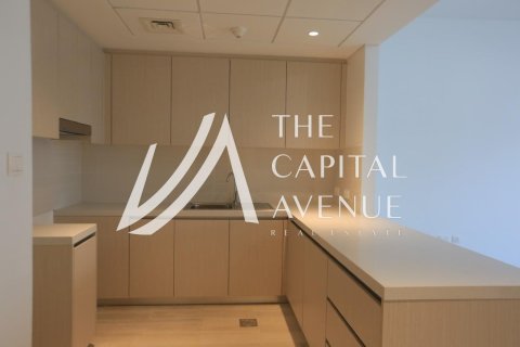 2 bedrooms Apartment on the Yas Island, UAE No. 213151 3