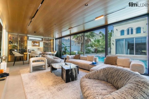 4 غرف نوم فيلا في Jumeirah Park, الإمارات العربية المتحدة رقم 203095 25