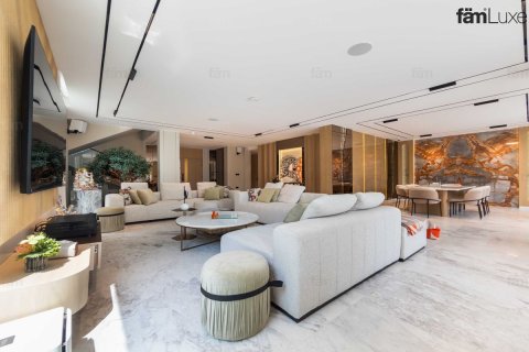 4 bedrooms Villa in Jumeirah Park, UAE No. 203095