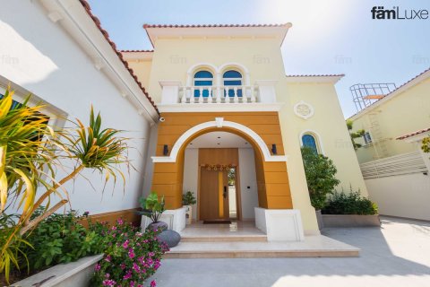 4 غرف نوم فيلا في Jumeirah Park, الإمارات العربية المتحدة رقم 203095 15