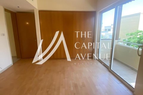3 bedrooms Townhouse in Khalifa City, UAE No. 221761 7
