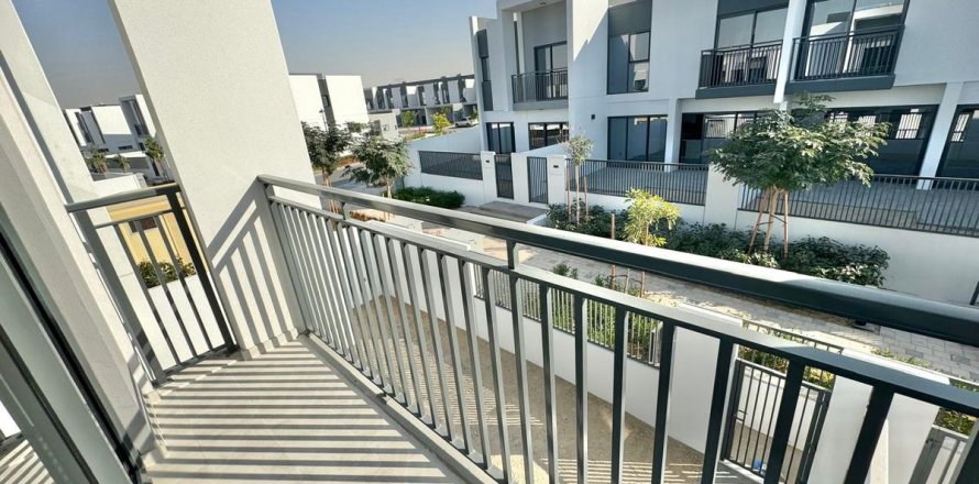 Townhouse de 4 chambres à Dubai, UAE No. 220227