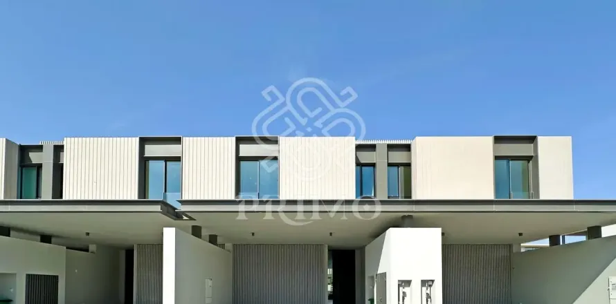 Townhouse de 3 dormitorios en Dubai, UAE No. 160377
