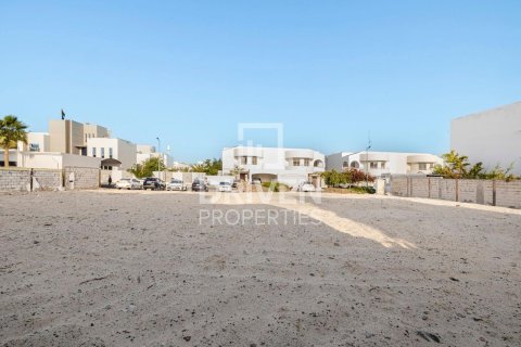 Земельный участок 1117.62м² в Умм-Сукейм, ОАЭ №211424 7
