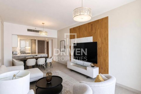Apartment de 3 dormitorios en LIV Residence, UAE No. 218406 4