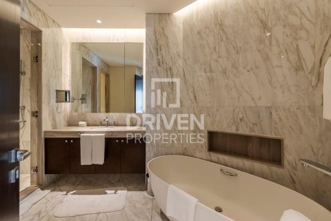 Квартира с 3 спальнями в The Address Residence Fountain Views, ОАЭ №202664 16