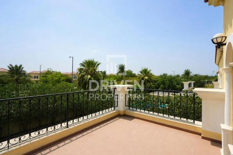 Вилла с 3 спальнями в Jumeirah Park, ОАЭ №218585 26