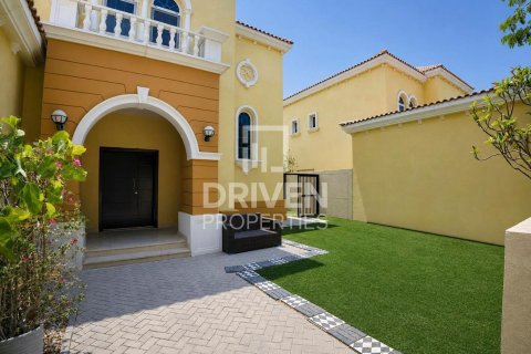 Вилла с 3 спальнями в Jumeirah Park, ОАЭ №218585 28