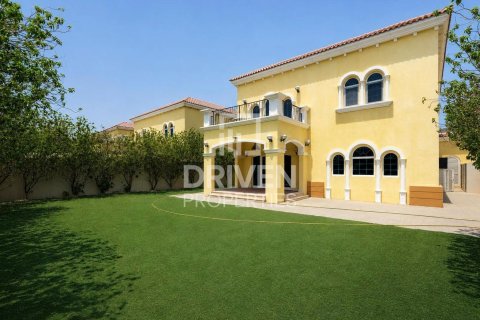 Вилла с 3 спальнями в Jumeirah Park, ОАЭ №218585