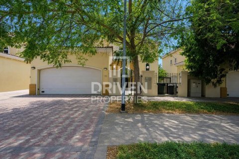 Вилла с 3 спальнями в Jumeirah Park, ОАЭ №218585 31