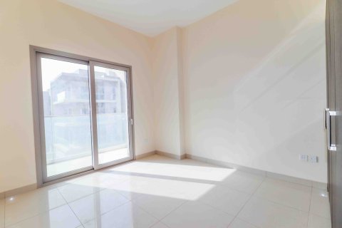 Apartment de 2 dormitorios en Muwaileh Commercial, UAE No. 215271 6